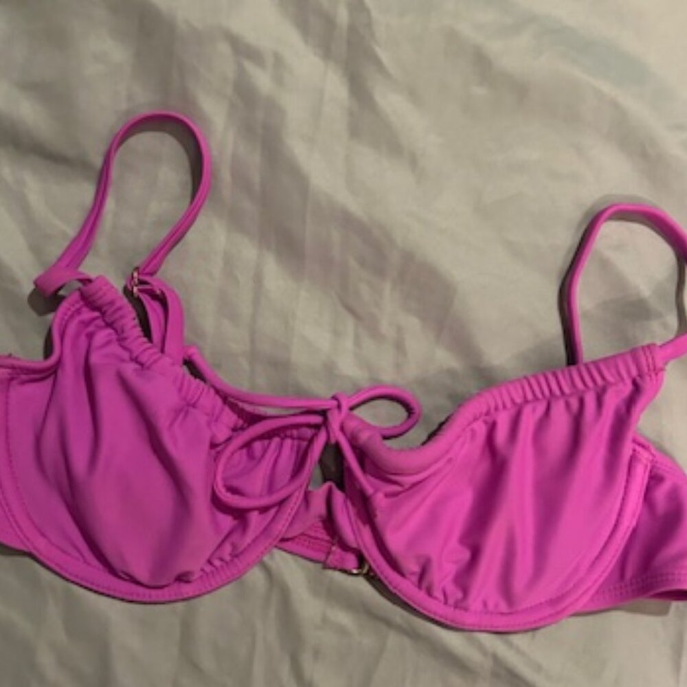 🌟 swim suit womens bikini top  size small purple swimming suit
